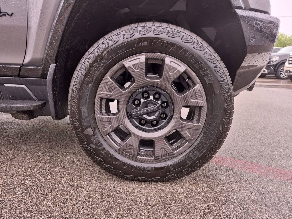 New 2026 GMC Hummer EV 3X w/ Carbon Fiber Edition Package image 15