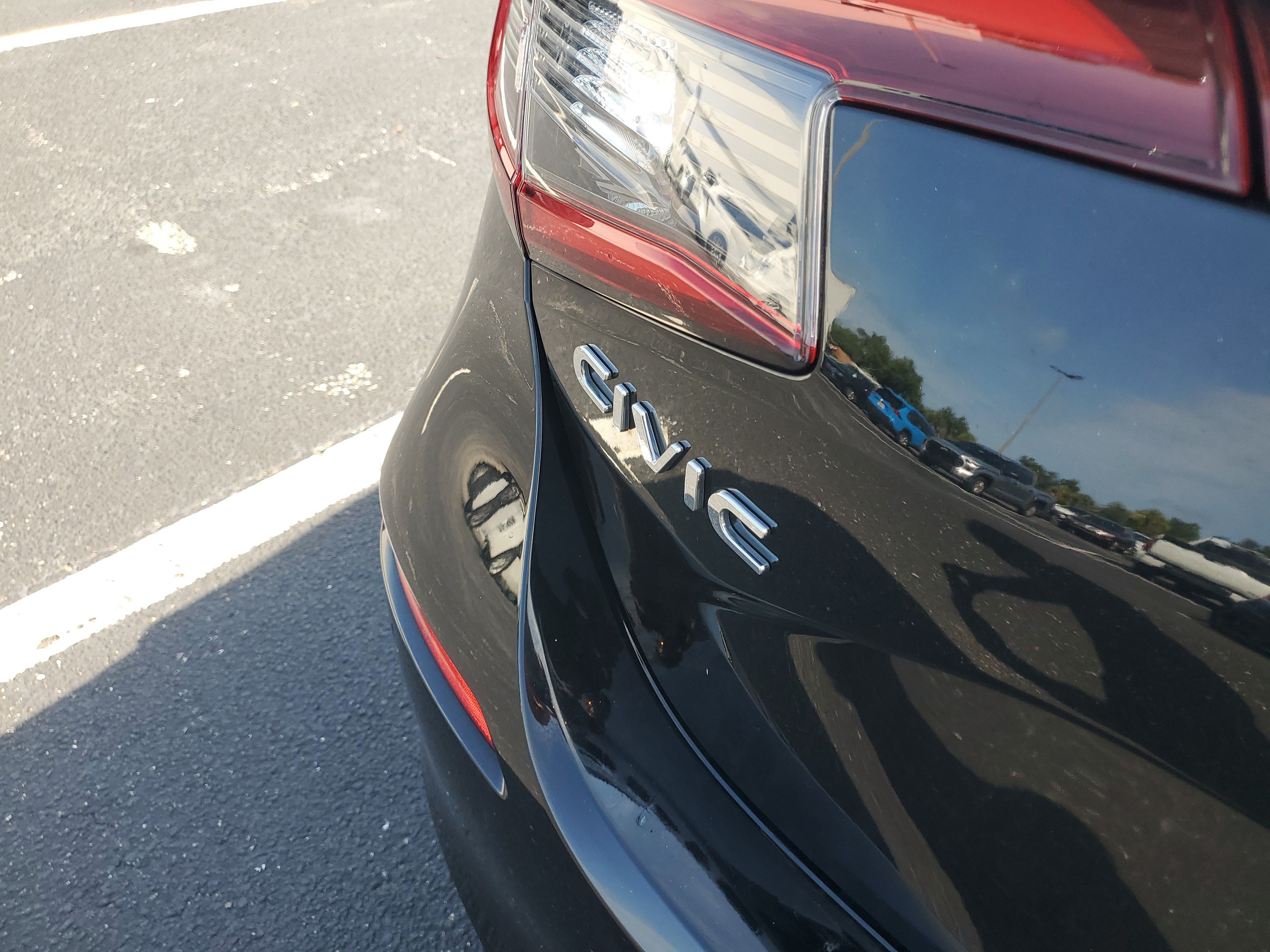 Used 2022 Honda Civic Sport Touring image 8