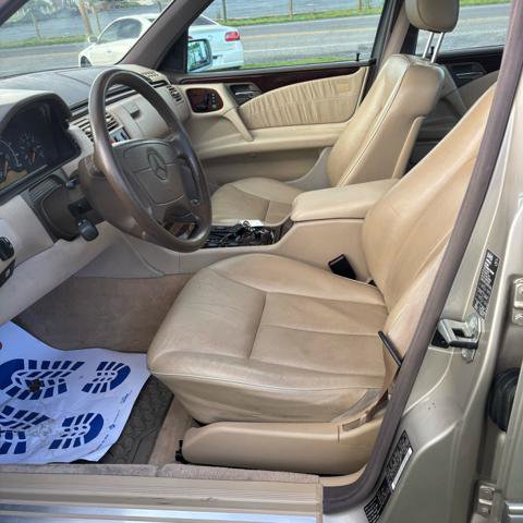 Used 1997 Mercedes-Benz E 320 Sedan image 11
