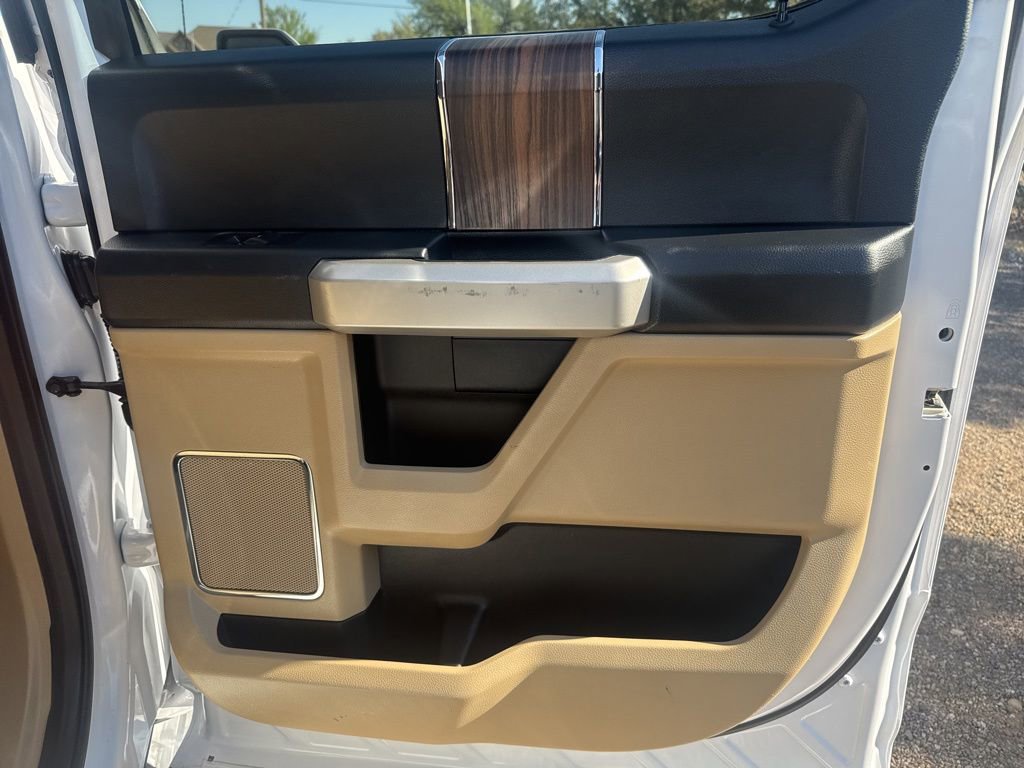 Used 2016 Ford F150 Lariat w/ Equipment Group 501A Mid image 31