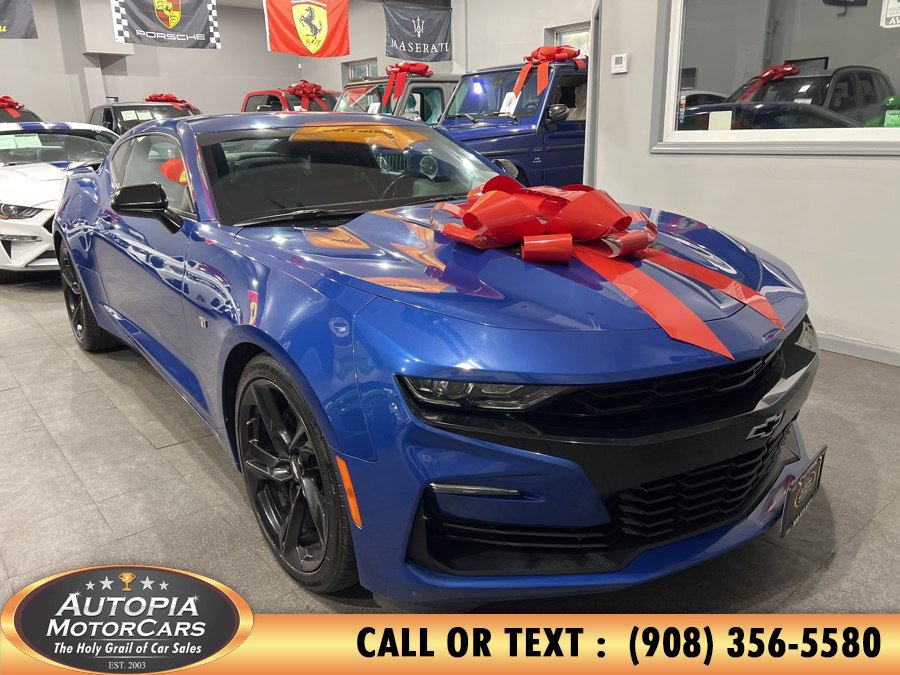 Used 2019 Chevrolet Camaro SS w/ Black Appearance Package RWD image 7