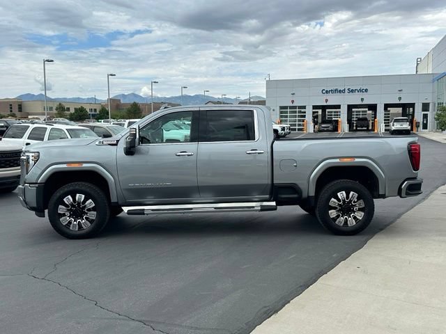 Certified 2025 GMC Sierra 3500 Denali w/ Denali Reserve Package AWD/4WD image 2