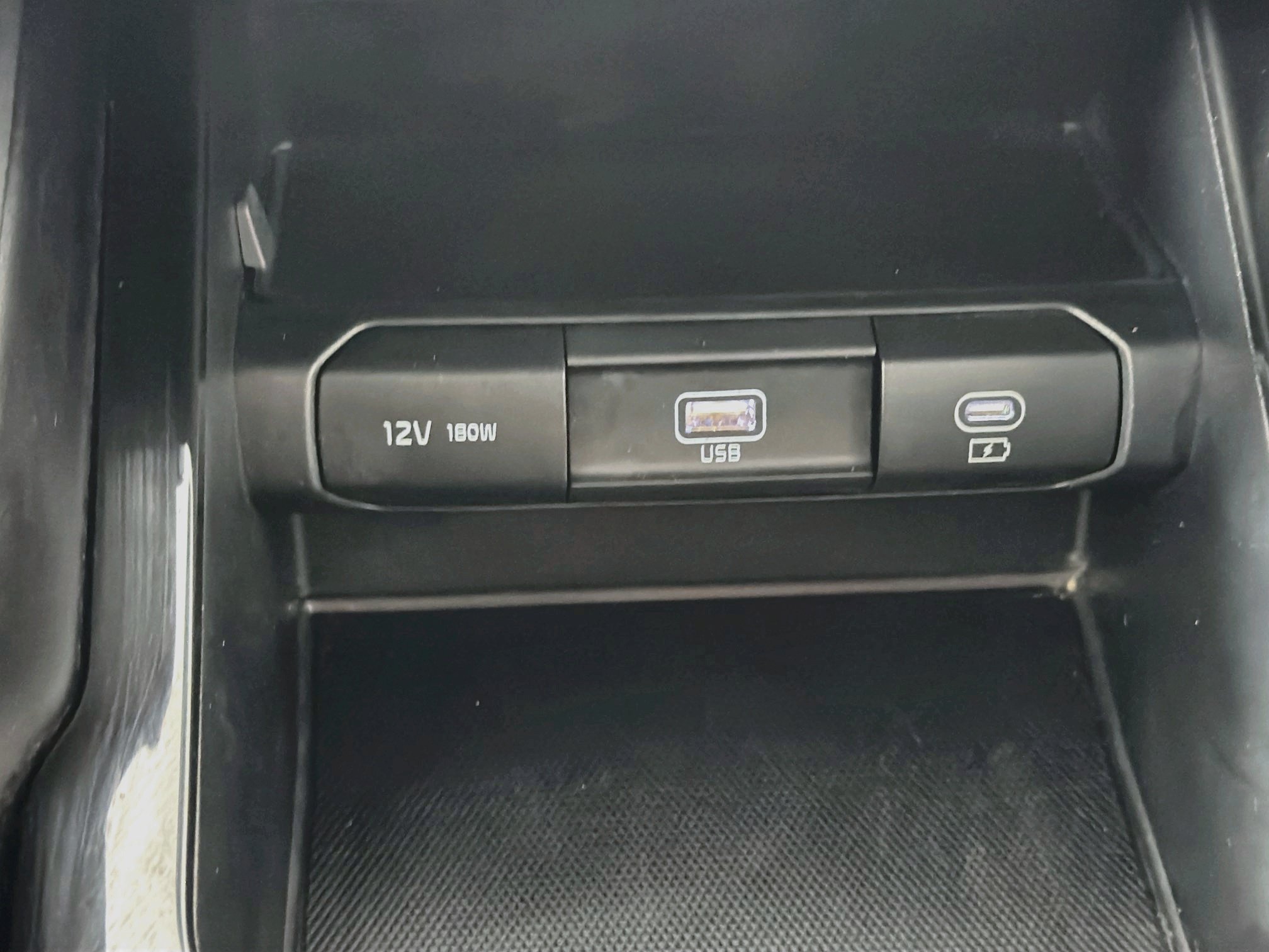 Used 2025 Kia Telluride LX FWD image 26