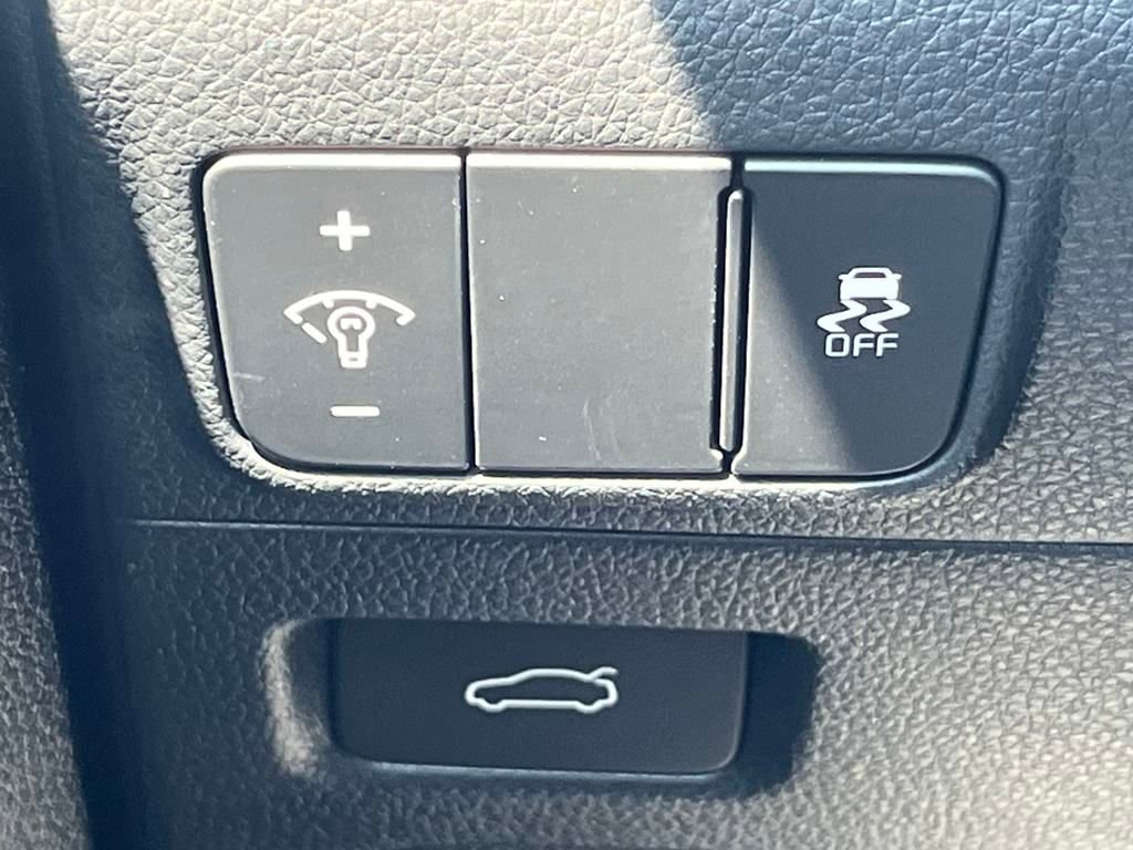 New 2026 Kia K5 LXS image 19