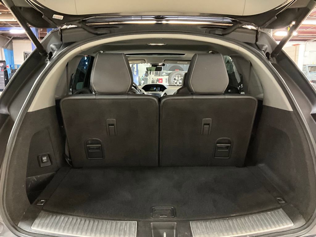 Used 2017 Acura MDX SH-AWD w/ Advance Package image 16