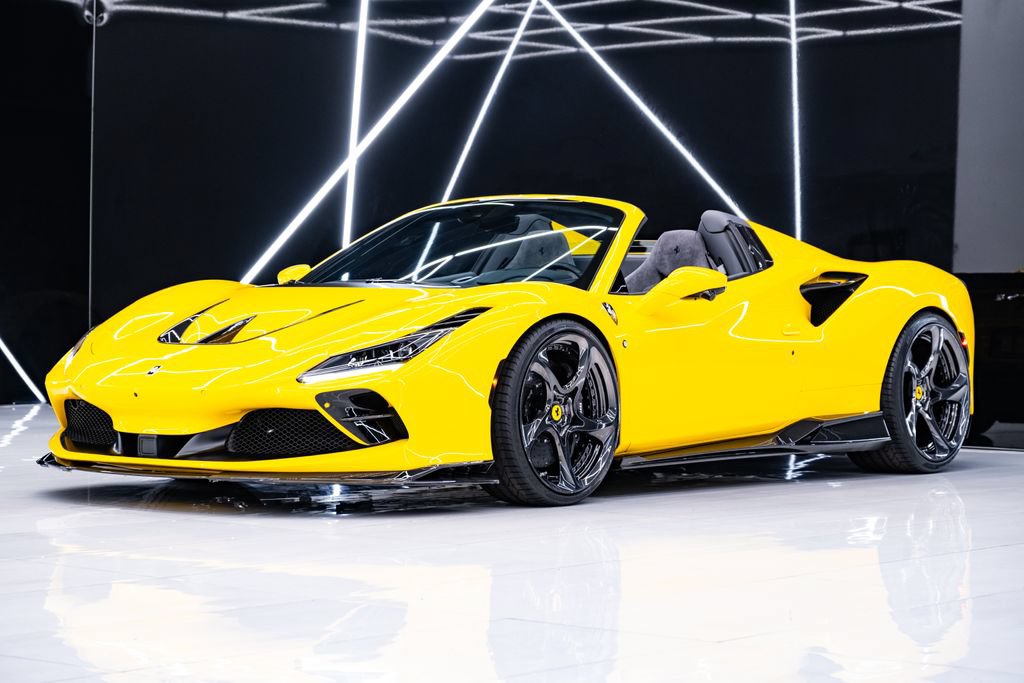 Used 2021 Ferrari F8 Tributo RWD image 2