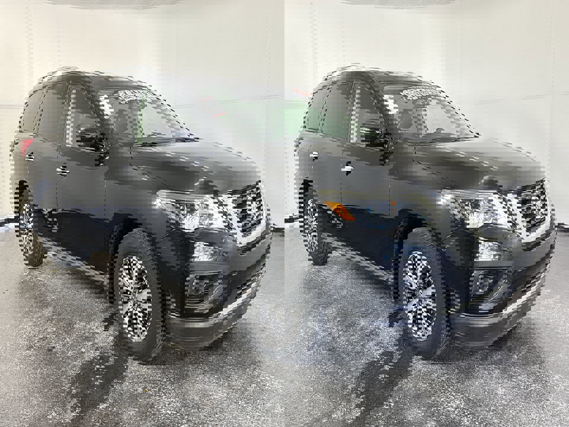 Used 2019 Nissan Pathfinder SL video 2