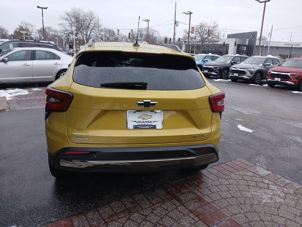 Used 2024 Chevrolet Trax ACTIV w/ Sunroof Package image 7