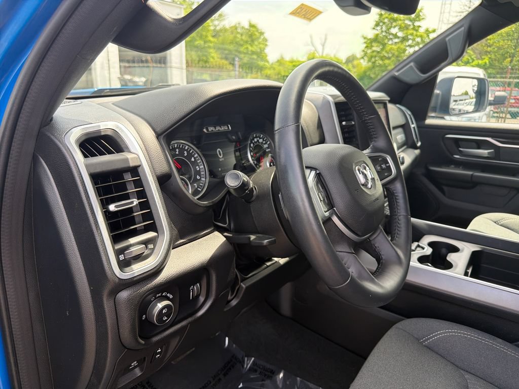 Used 2022 RAM 1500 Big Horn AWD/4WD image 22