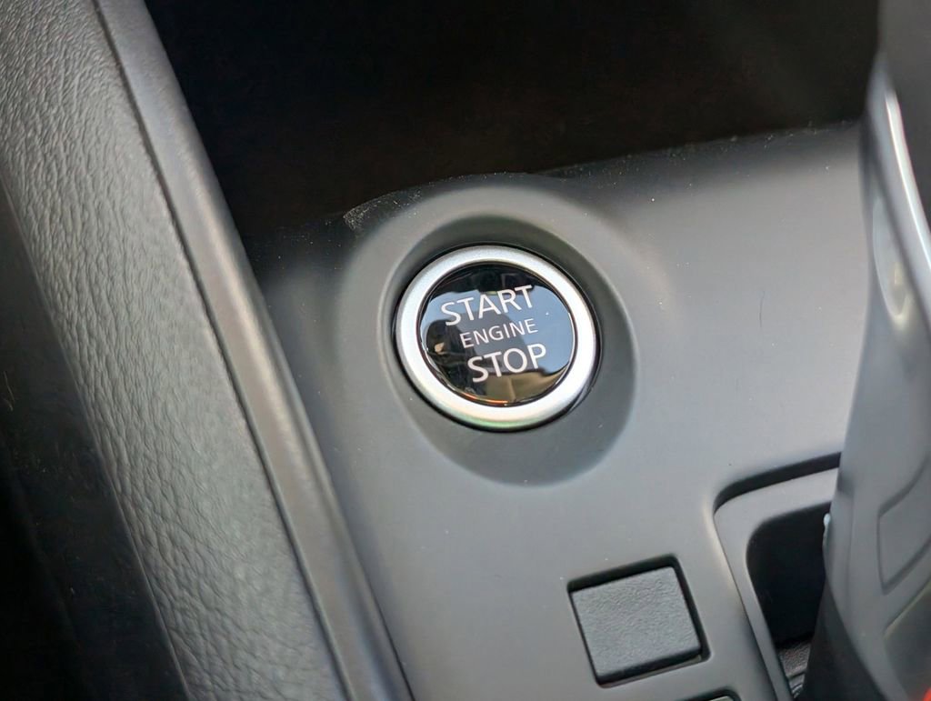 New 2025 Nissan Kicks Play S image 26
