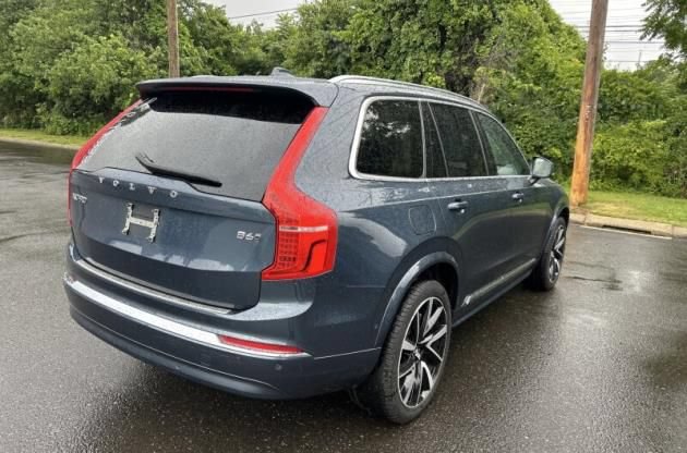 Used 2023 Volvo XC90 B6 Plus w/ Protection Package Premier AWD/4WD image 4