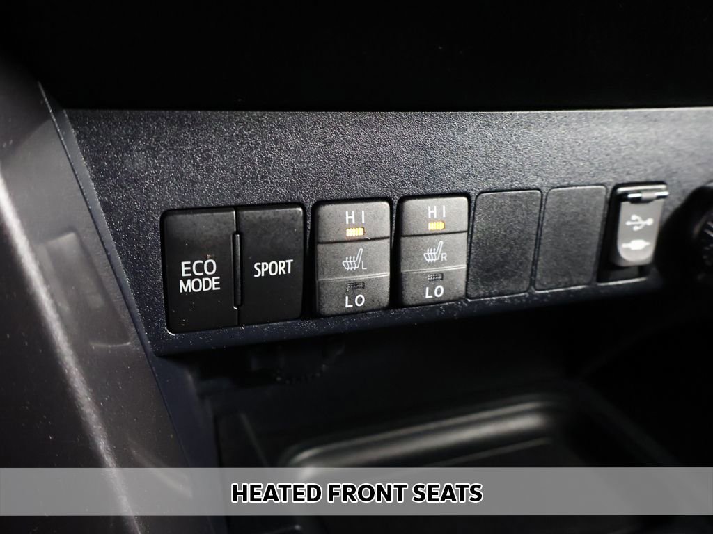 Used 2018 Toyota RAV4 SE w/ All Weather Liner Package image 7