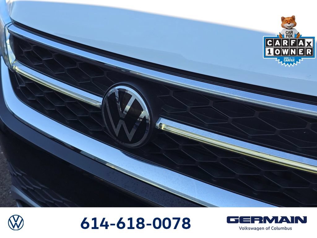 Certified 2023 Volkswagen Taos SEL w/ Black Wheel Package AWD/4WD image 16