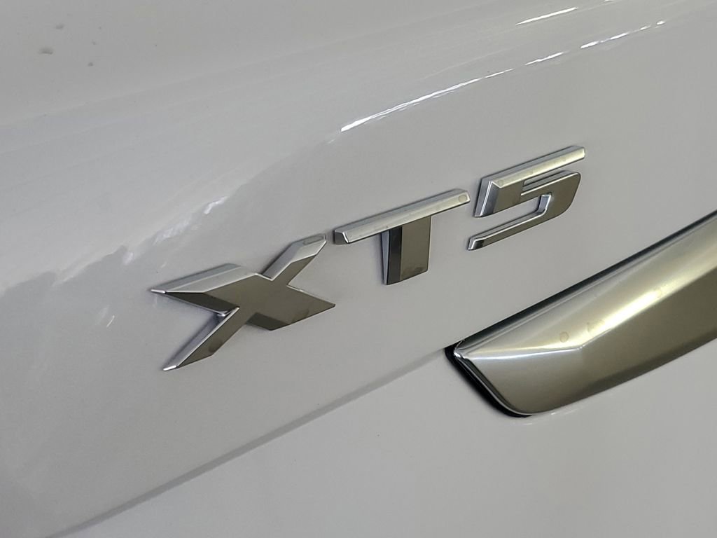 New 2026 Cadillac XT5 Premium Luxury w/ Driver Assist Package FWD image 6