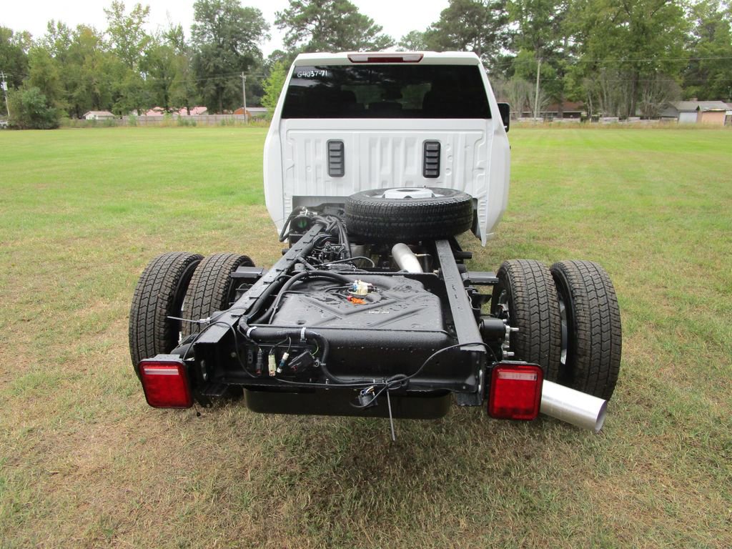 New 2026 GMC Sierra 3500 Pro w/ Convenience Package image 8