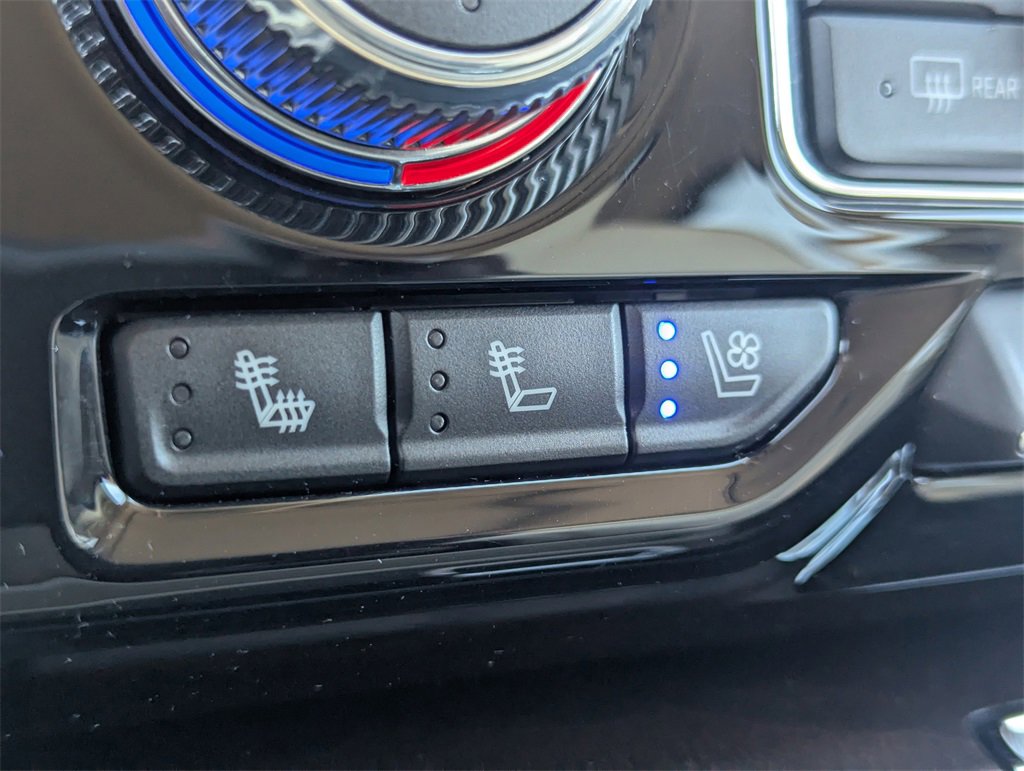 Used 2023 GMC Yukon Denali image 19