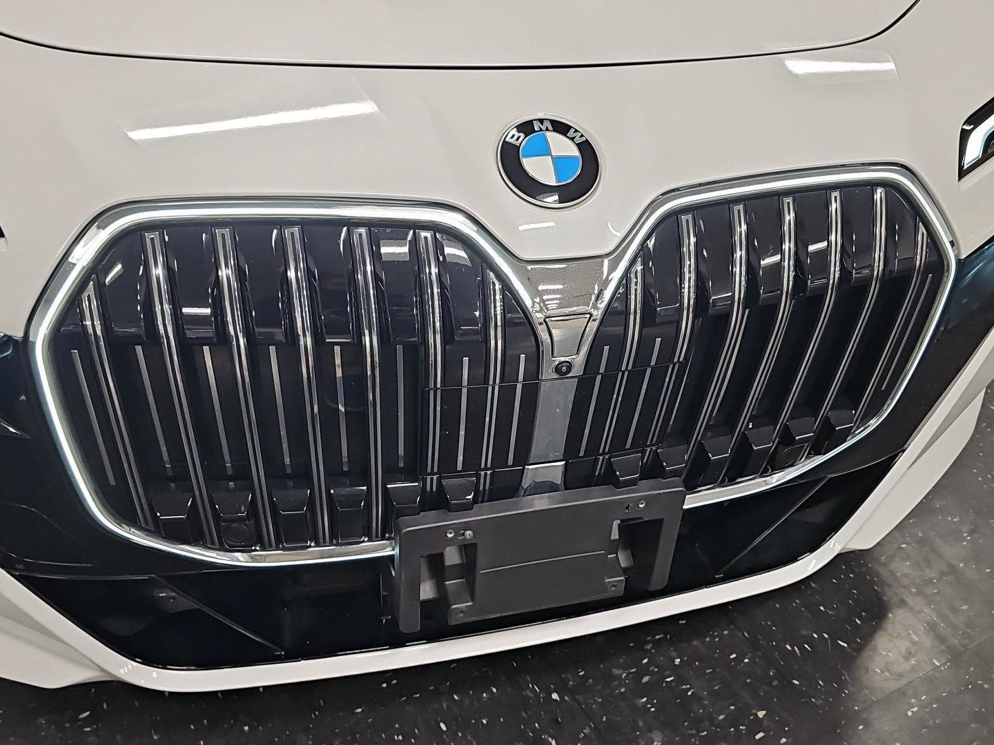 Used 2024 BMW 760i xDrive AWD/4WD image 37