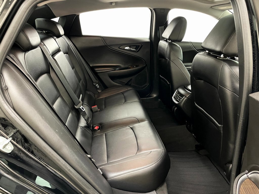 Certified 2018 Chevrolet Malibu Premier w/ Premier Sun and Wheel Package image 43