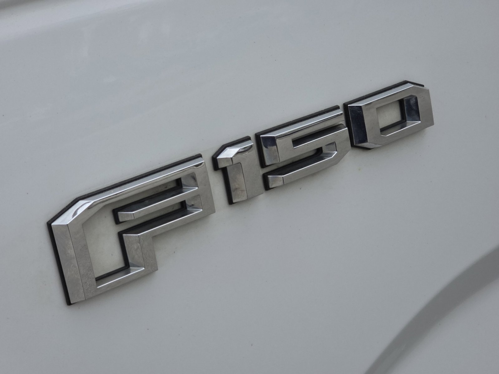 Used 2016 Ford F150 XLT w/ Equipment Group 302A Luxury AWD/4WD image 16