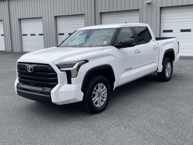 Used 2026 Toyota Tundra SR5 w/ SR5 Premium Package AWD/4WD image 3