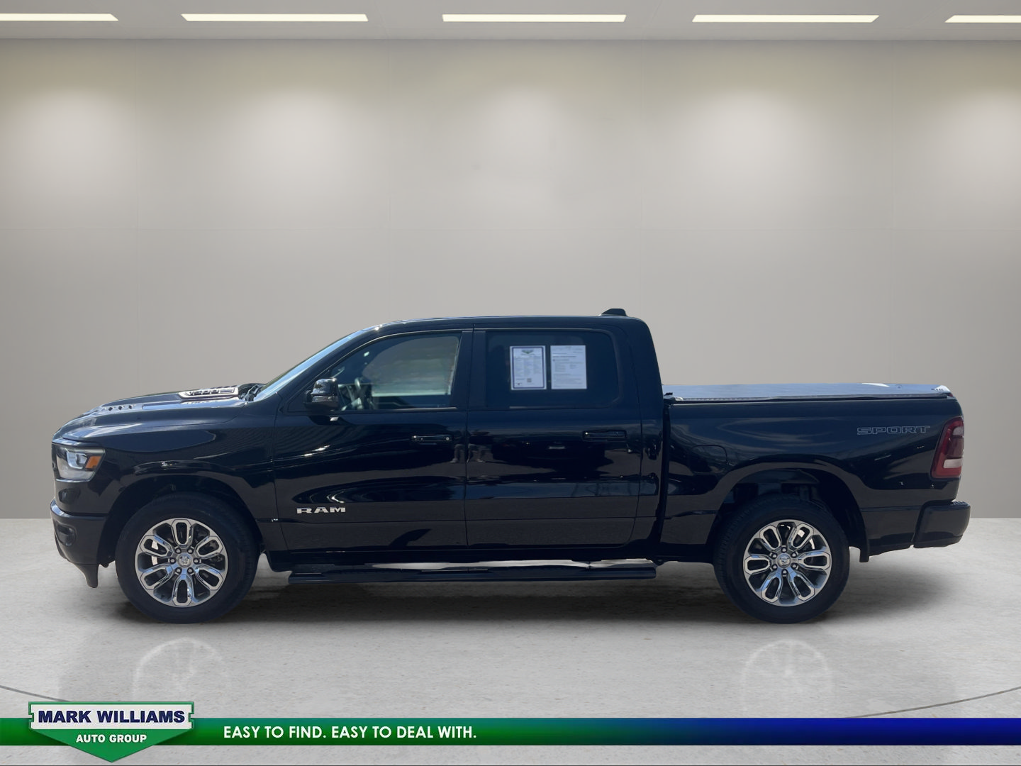 Used 2023 RAM 1500 Laramie AWD/4WD image 6