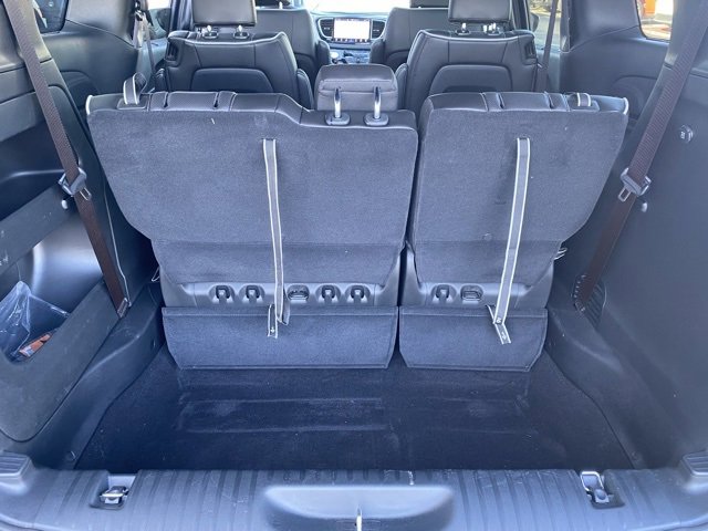 Used 2024 Chrysler Pacifica Limited w/ S Appearance Package image 25