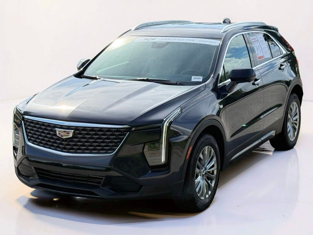 Certified 2025 Cadillac XT4 Premium Luxury FWD image 9