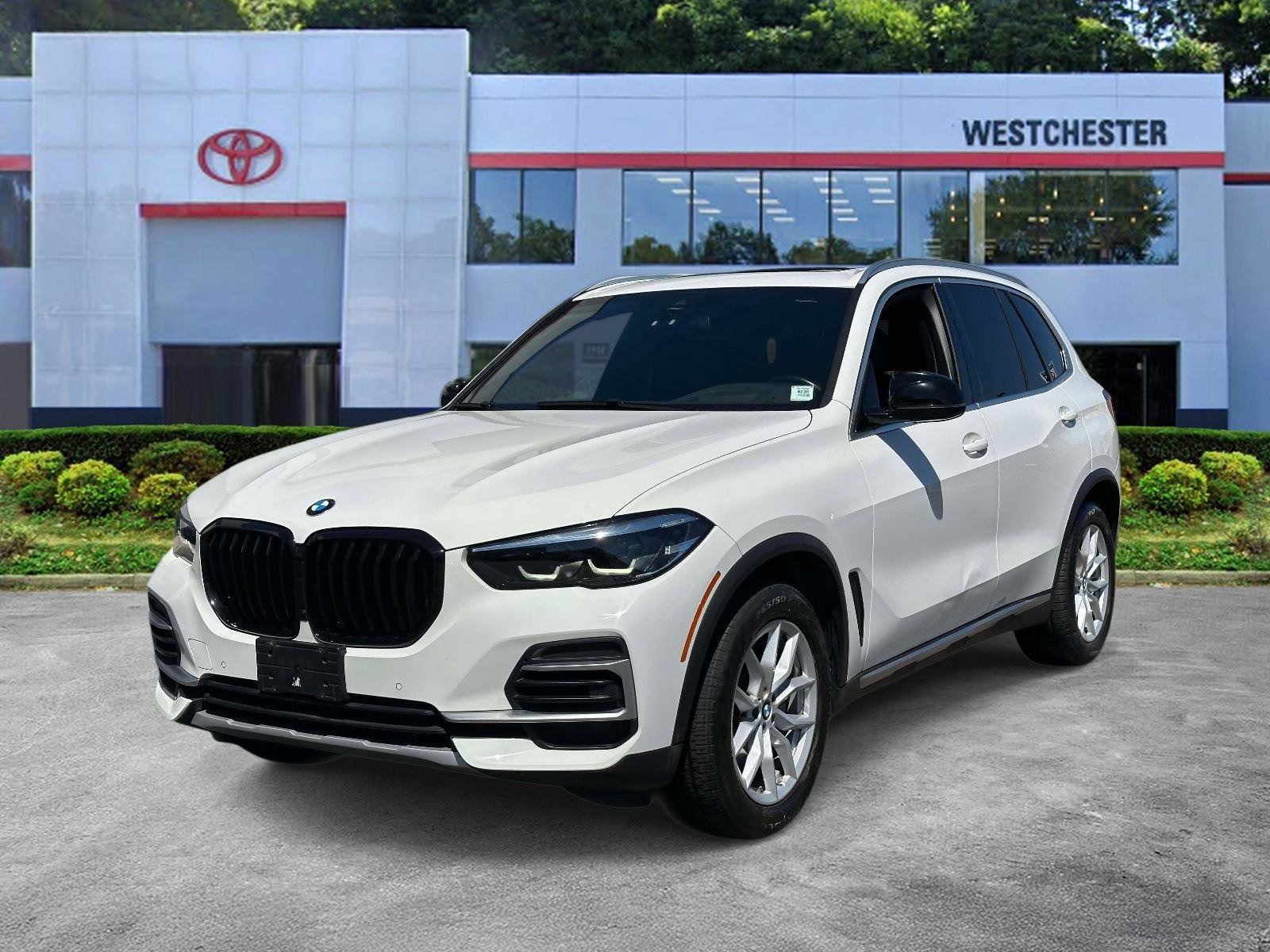 Used 2022 BMW X5 xDrive40i w/ Premium Package AWD/4WD image 7