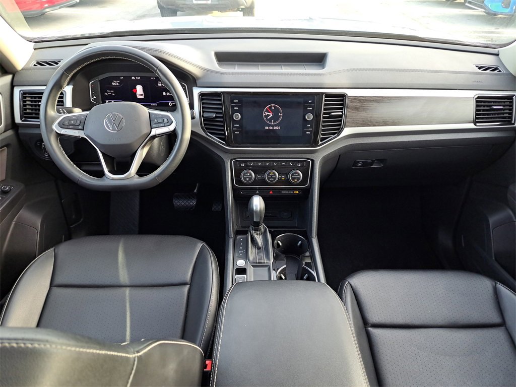 Used 2022 Volkswagen Atlas SE w/ Panoramic Sunroof Package image 10