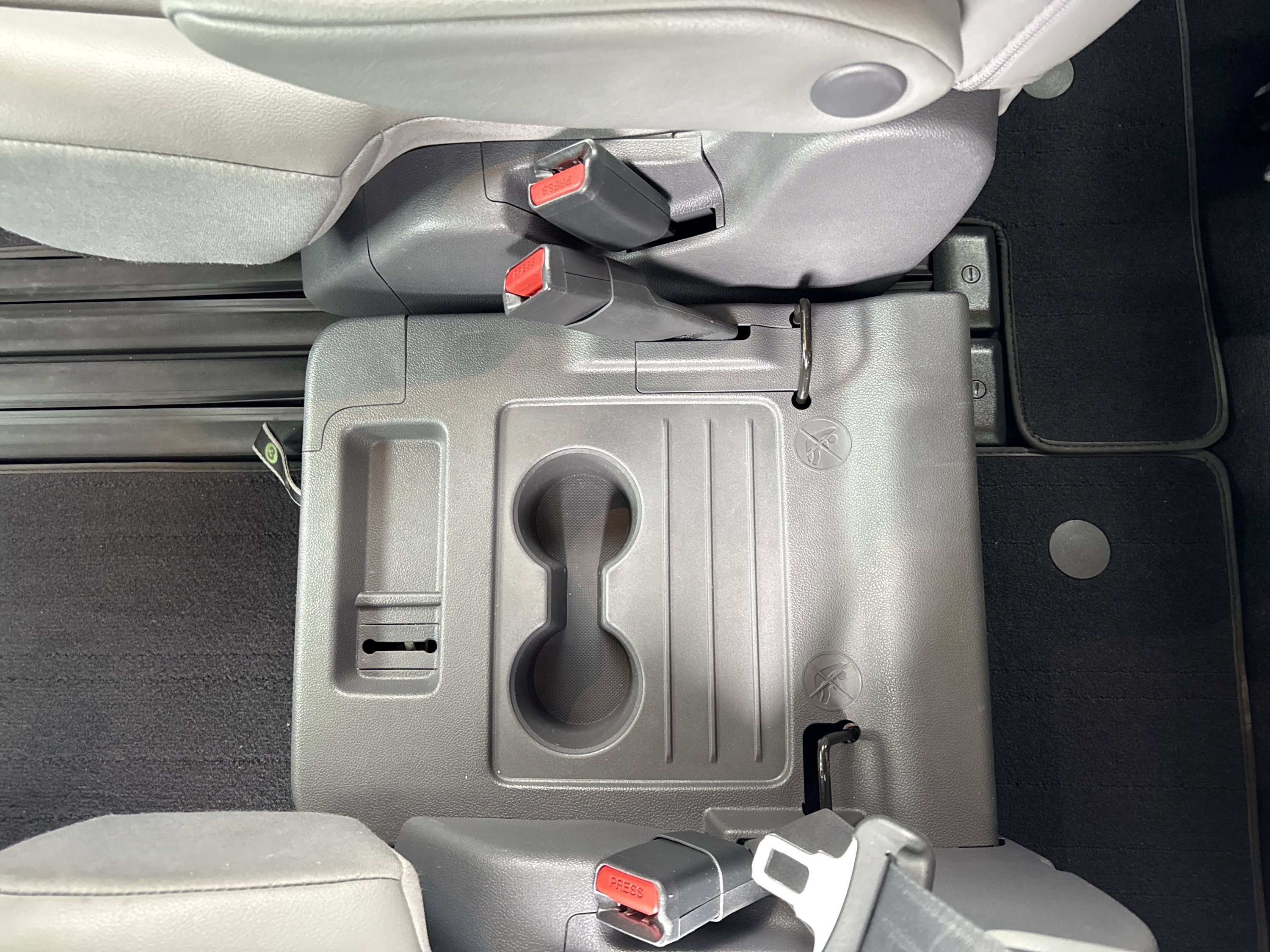 Used 2021 Toyota Sienna XLE w/ XLE Plus Package image 10