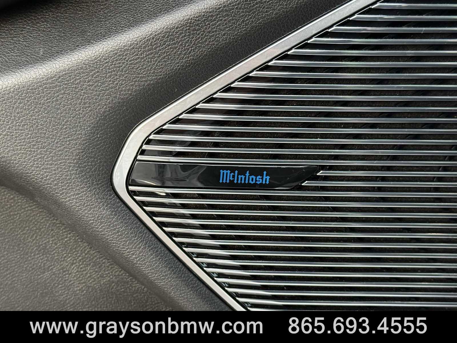 Used 2022 Jeep Grand Cherokee Summit w/ Luxury Tech Group V image 15