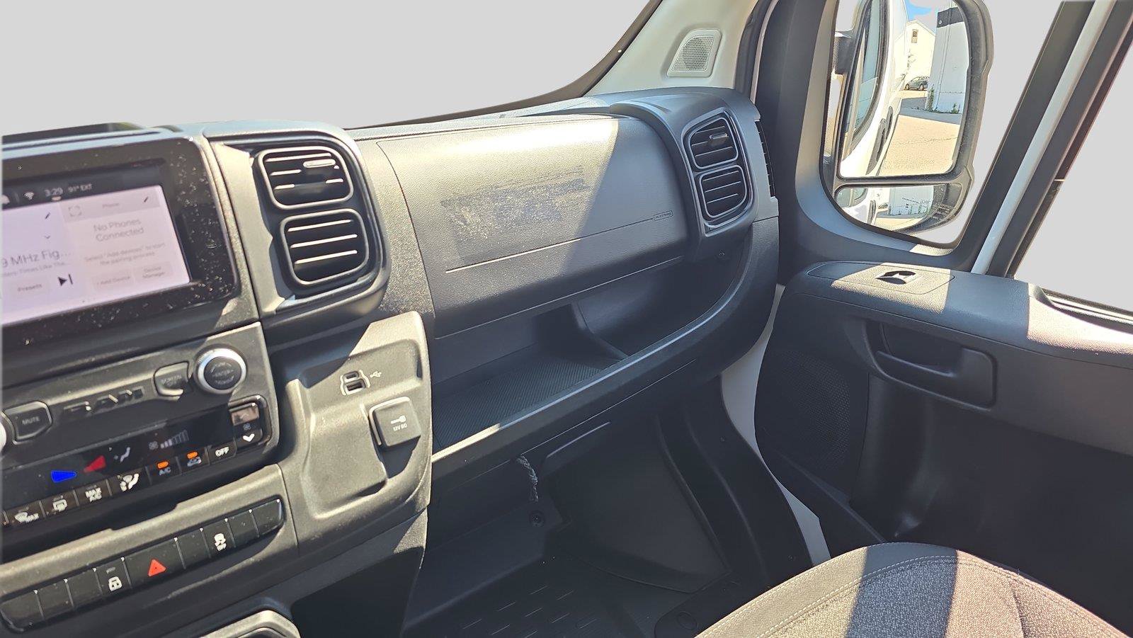 Used 2025 RAM ProMaster 2500 w/ U-Haul Equipment Group FWD image 20
