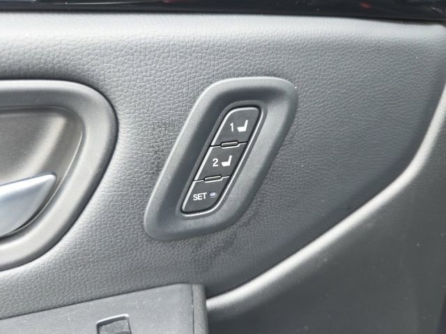 Used 2024 Honda Pilot EX-L image 11