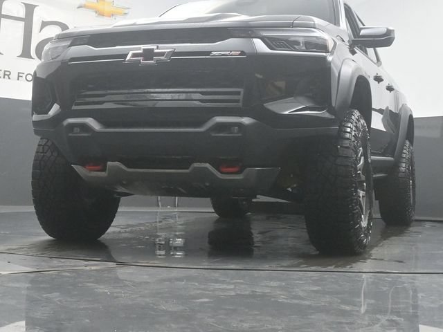 New 2026 Chevrolet Colorado ZR2 w/ Technology Package AWD/4WD image 4