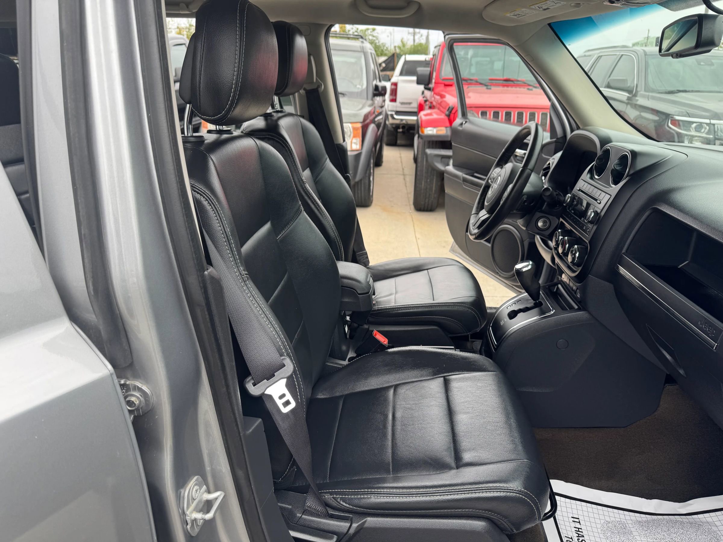 Used 2017 Jeep Patriot High Altitude image 17