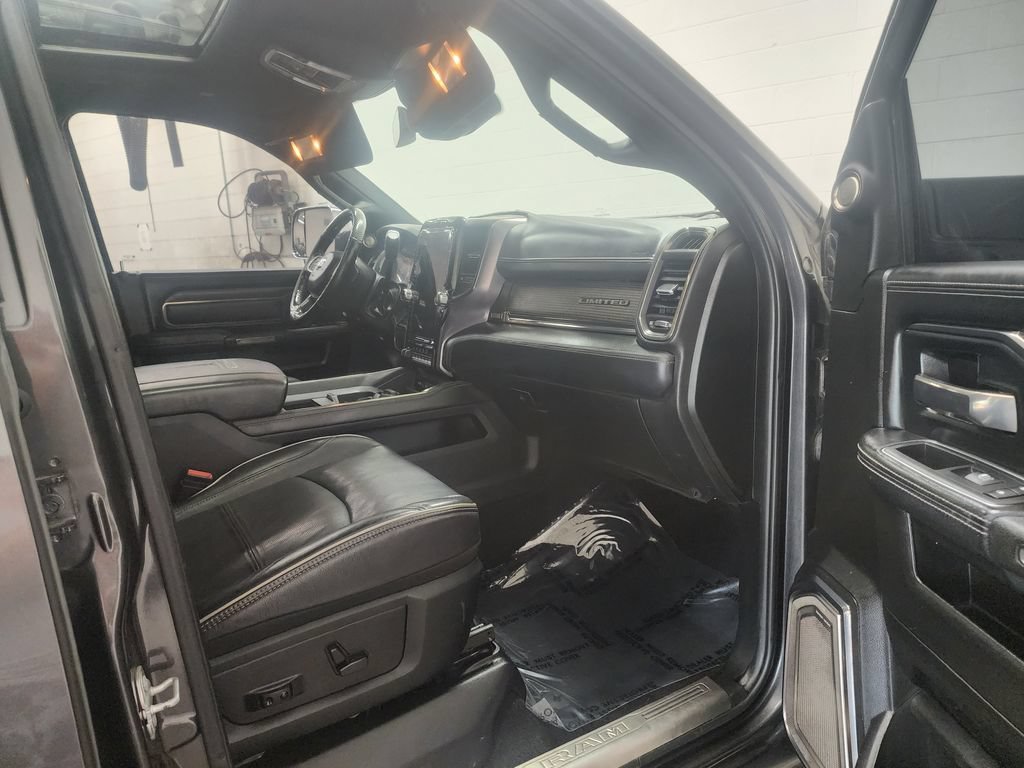 Used 2019 RAM 3500 Limited AWD/4WD image 36