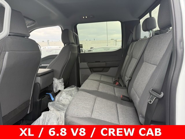 New 2026 Ford F250 XL w/ XL Chrome Package image 14