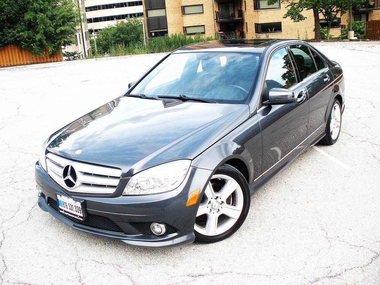 Used 2010 Mercedes-Benz C 300 4MATIC Sedan image 1