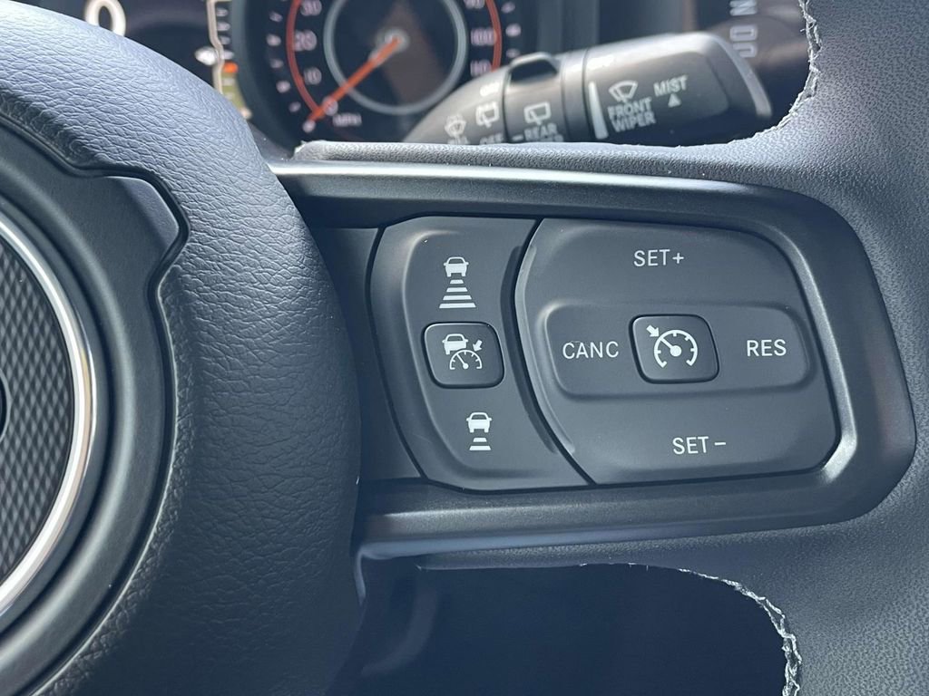 New 2025 Jeep Wrangler Unlimited Sport image 31