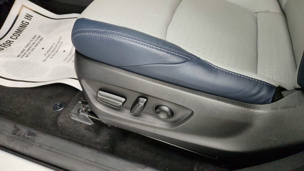 Used 2023 Subaru Solterra AWD image 11