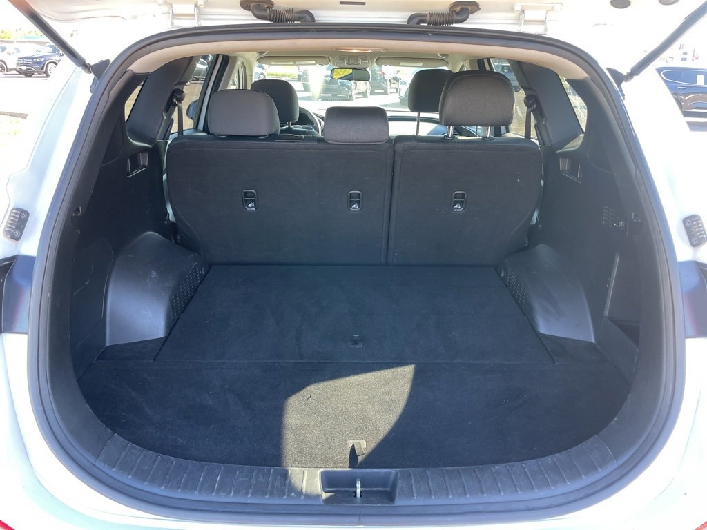 Used 2020 Hyundai Santa Fe SE image 13