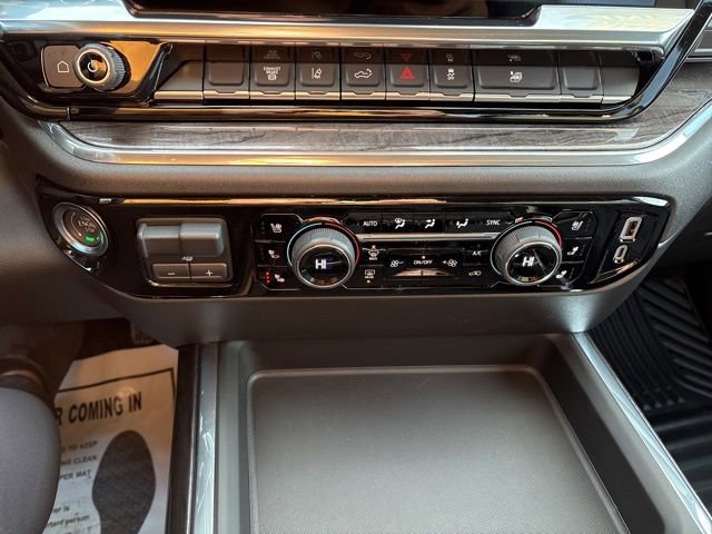 Used 2025 Chevrolet Silverado 3500 LTZ w/ LTZ Convenience Package image 17