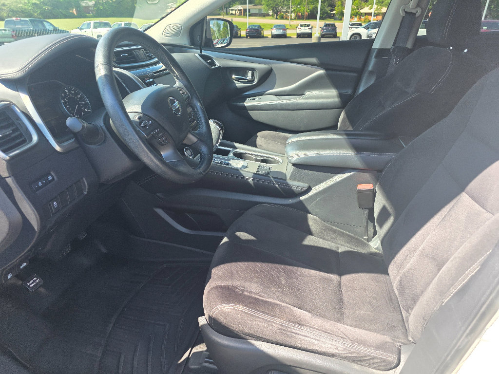 Used 2019 Nissan Murano SV w/ Premium Package AWD/4WD image 13