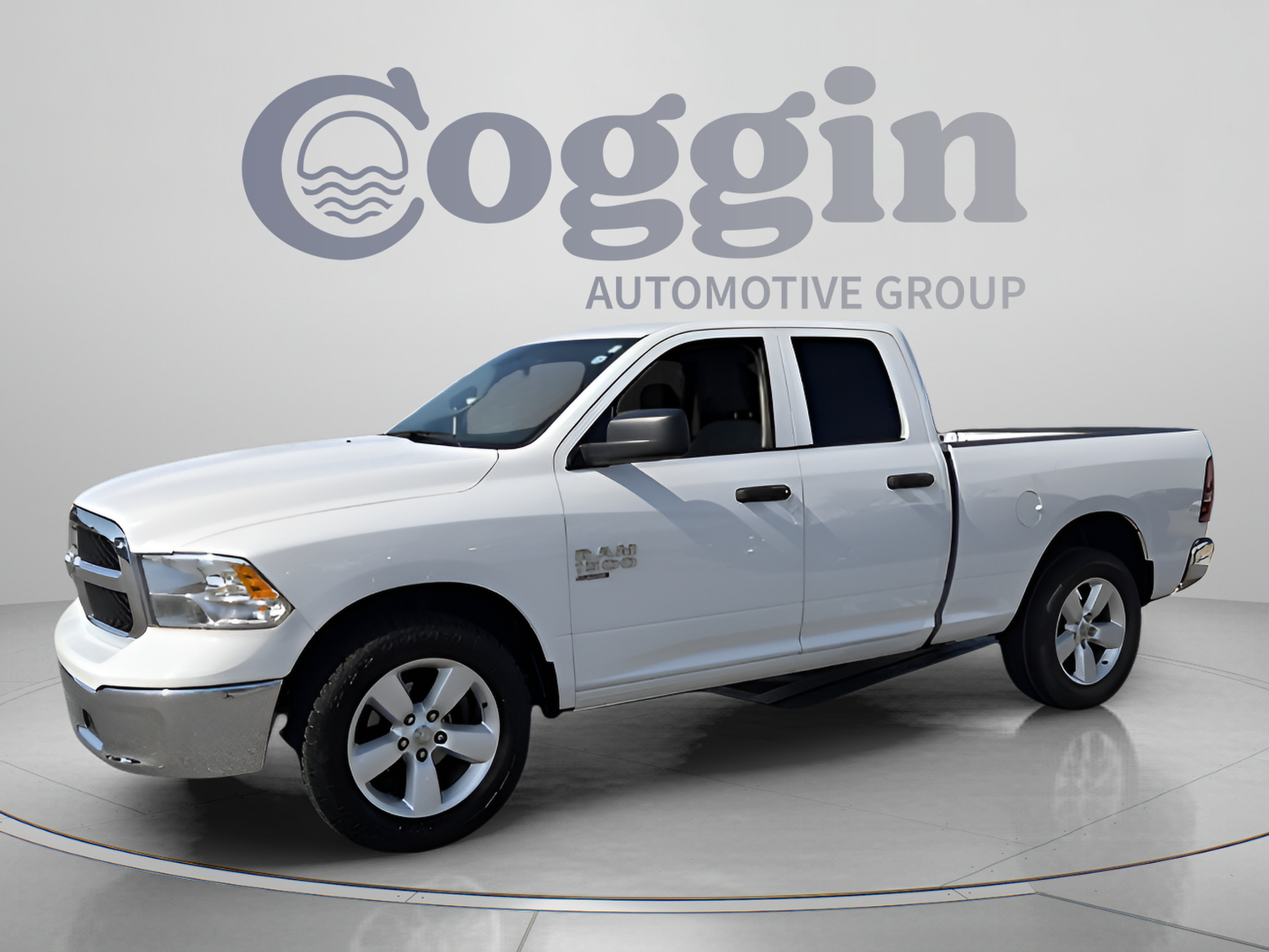 Used 2024 RAM 1500 Classic SLT AWD/4WD image 1