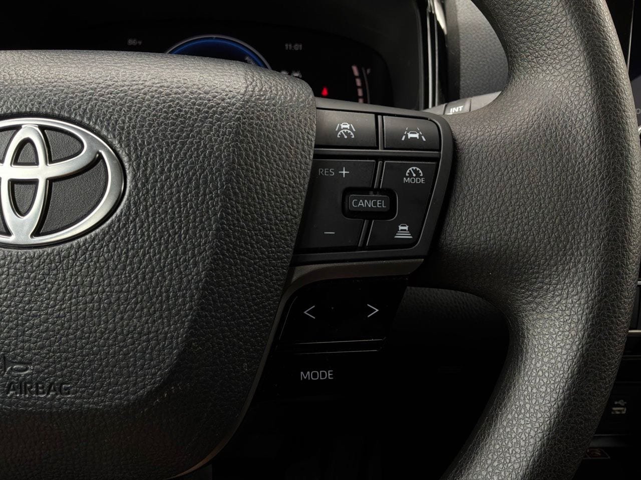 Used 2026 Toyota Camry LE FWD image 36