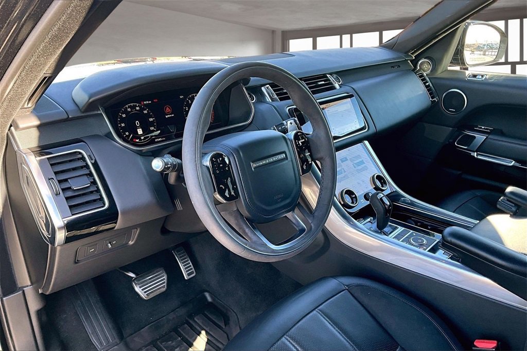 Used 2021 Land Rover Range Rover Sport HST image 13