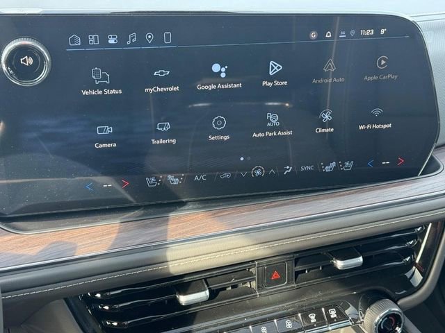 New 2026 Chevrolet Suburban Premier image 15