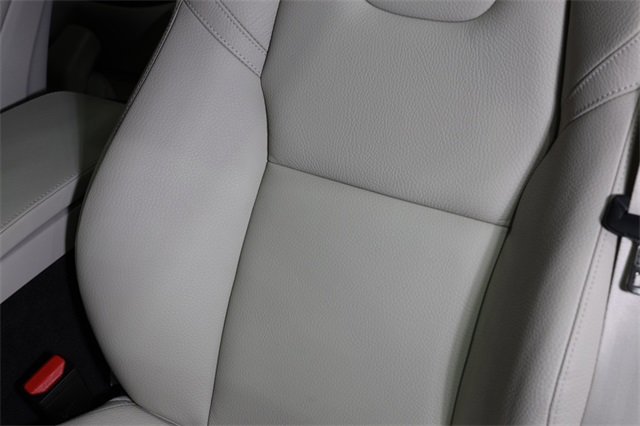 Used 2025 Volvo XC90 B6 Plus w/ Protection Package Premier image 16