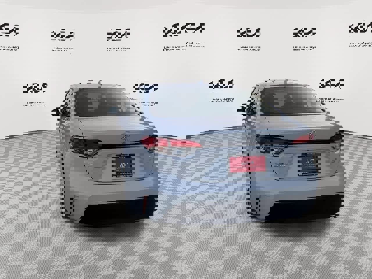 Used 2023 Toyota Corolla LE w/ LE Convenience Package image 7