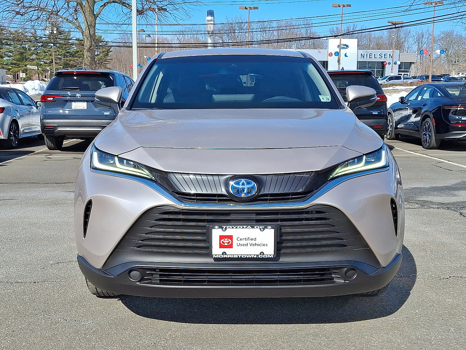 Certified 2023 Toyota Venza LE image 2